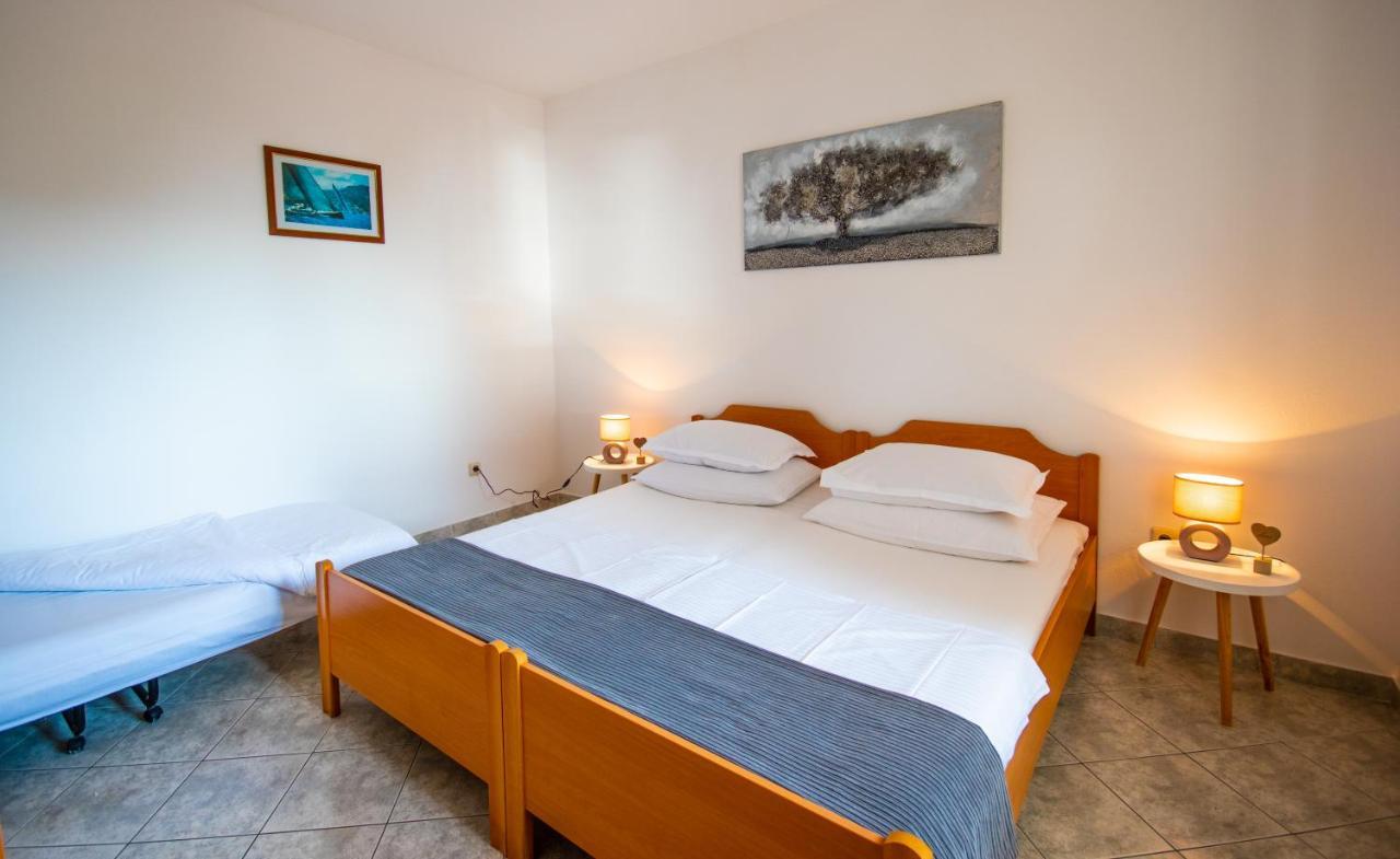 Apartment Franic โปดสตรานา ภายนอก รูปภาพ