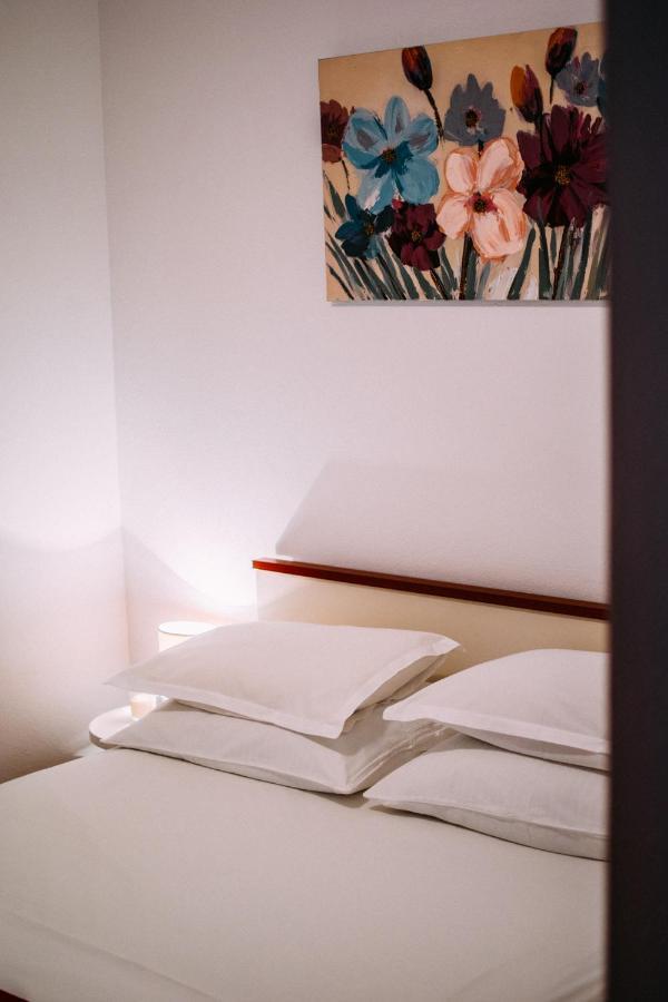 Apartment Franic โปดสตรานา ภายนอก รูปภาพ